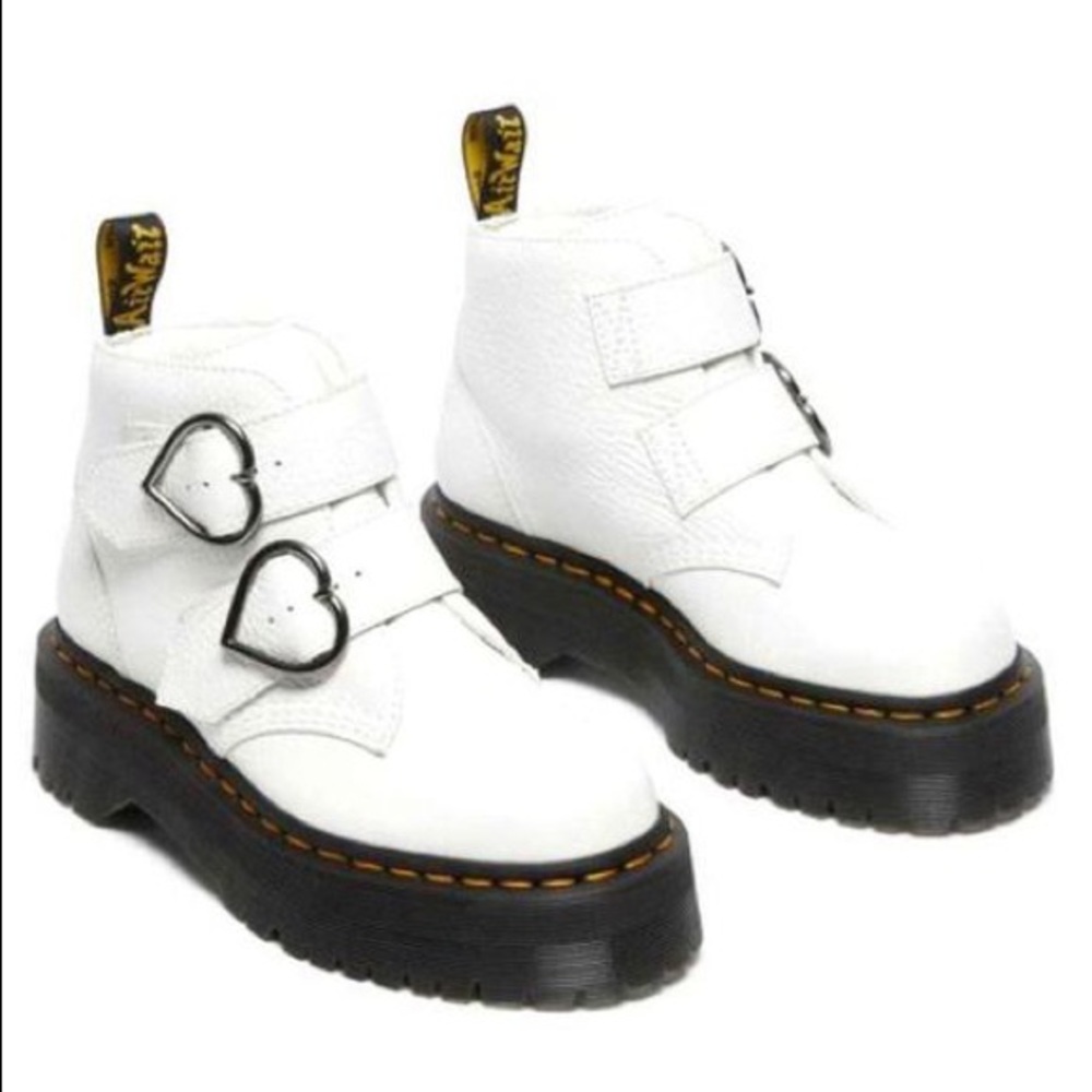 Dr. Martens Devon Heart White Platform BNWT